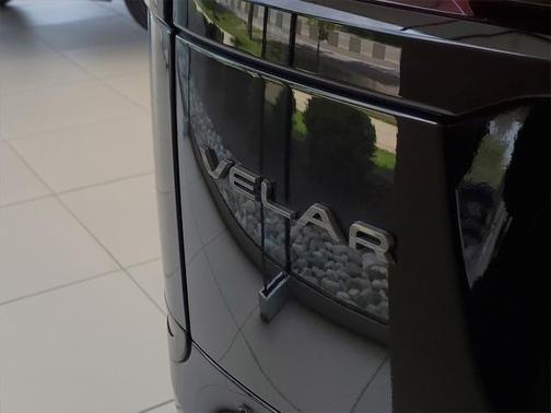 2022 Land Rover Range Rover Velar P250 S R-Dynamic