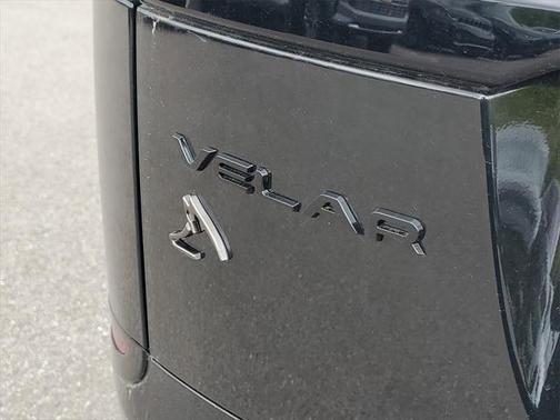 2026 Land Rover Range Rover Velar P250 SE R-Dynamic
