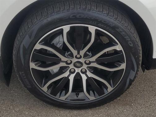 2022 Land Rover Range Rover Sport HSE Silver Edition