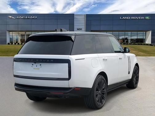 2025 Land Rover Range Rover P530 Autobiography
