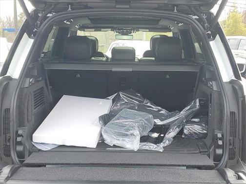 2025 Land Rover Range Rover P530 SE 7 Seat