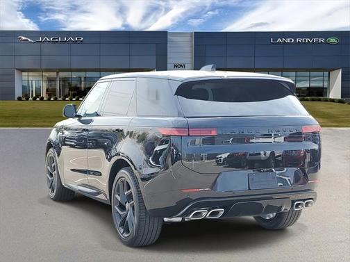 2025 Land Rover Range Rover Sport SE