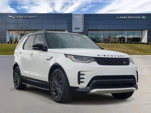 Fuji White 2023 Land Rover Discovery P300 S R-Dynamic