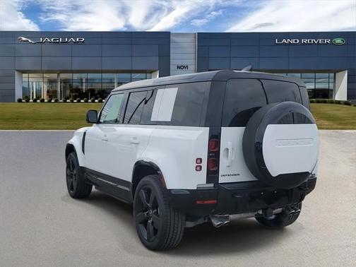 2025 Land Rover Defender 110 P500 X-Dynamic SE