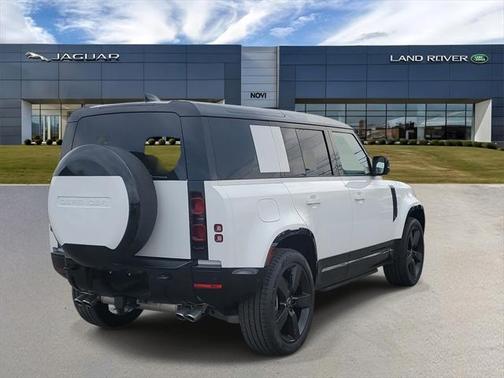 2025 Land Rover Defender 110 P500 X-Dynamic SE