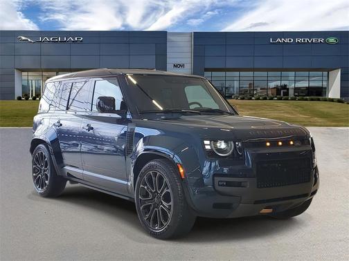 2026 Land Rover Defender 110 V8