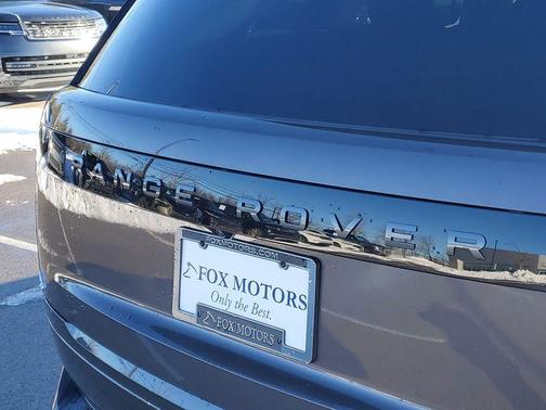 2026 Land Rover Range Rover P400 SE