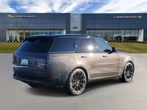 2026 Land Rover Range Rover P400 SE