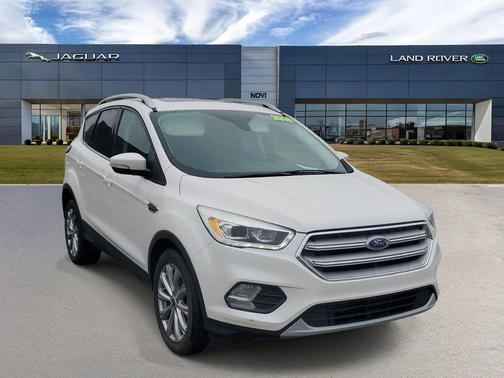 WHITE PLATINUM MET TRI-COAT 2018 Ford Escape Titanium