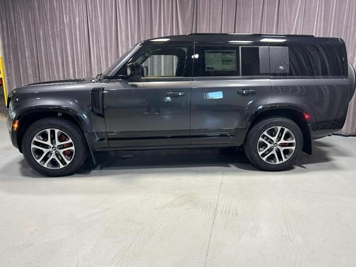 2024 Land Rover Defender 130 P400 X