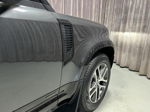 2024 Land Rover Defender 130 P400 X