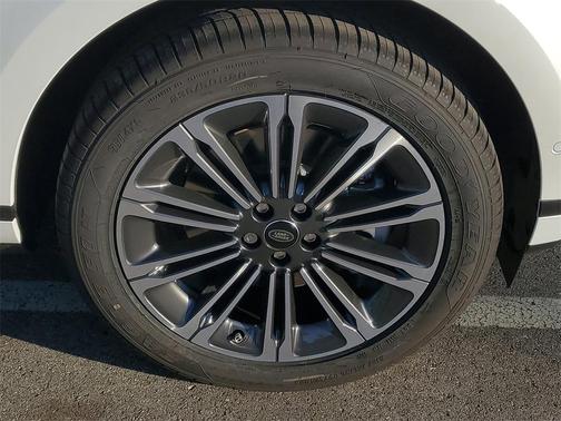 2026 Land Rover Range Rover Evoque Core S