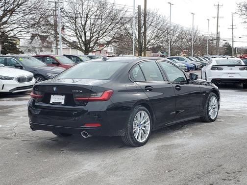 2023 BMW 330e xDrive