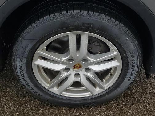 2016 Porsche Cayenne Cayenne