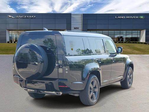Santorini Black 2026 Land Rover Defender P400 X-Dynamic SE