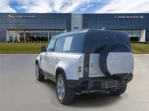 2026 Land Rover Defender P400 X-Dynamic SE