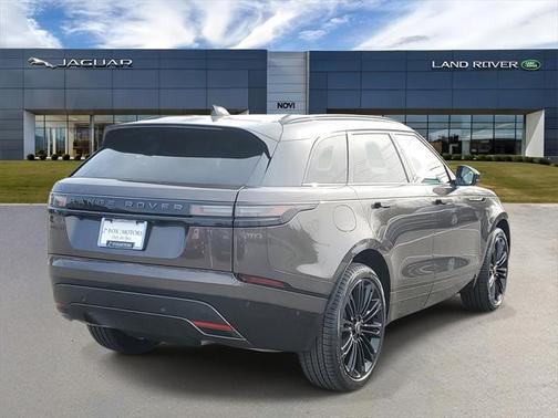 2026 Land Rover Range Rover Velar Dynamic SE