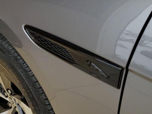 2025 Jaguar F-PACE R-Dynamic S P250 AWD Automatic