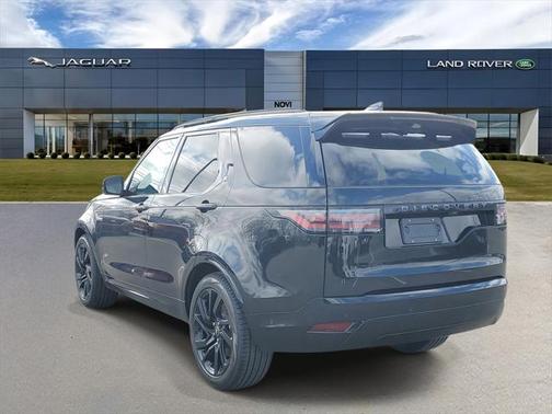 2025 Land Rover Discovery P300 Dynamic SE