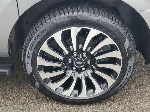 SILVER RADIANCE 2022 Lincoln Navigator Black Label