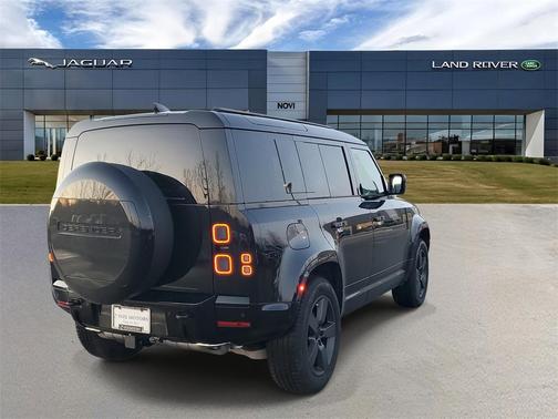 2026 Land Rover Defender P400 X-Dynamic SE