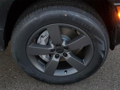 2026 Land Rover Defender P400 X-Dynamic SE