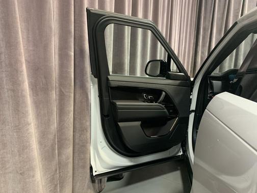 2025 Land Rover Range Rover Sport P360 S