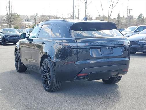 2026 Land Rover Range Rover Velar Dynamic SE