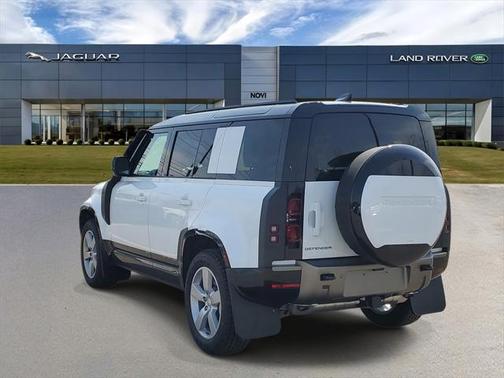 2025 Land Rover Defender 110 P400 X-Dynamic SE