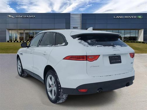 2018 Jaguar F-PACE 25t Premium