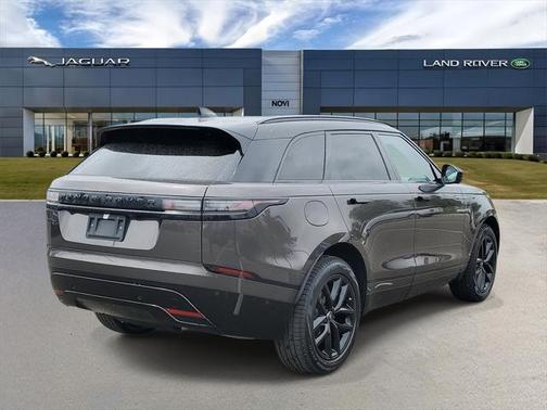 2026 Land Rover Range Rover Velar P400 Dynamic SE