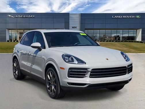 2022 Porsche Cayenne Base