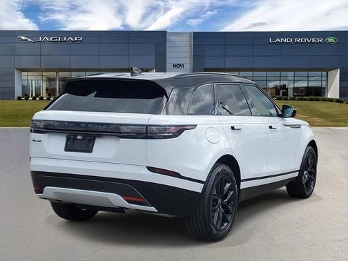 2026 Land Rover Range Rover Velar P250 SE R-Dynamic