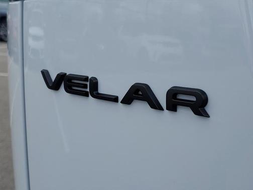 2026 Land Rover Range Rover Velar P250 SE R-Dynamic