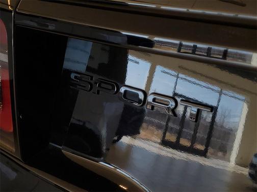 2023 Land Rover Discovery Sport SE