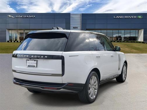 2025 Land Rover Range Rover P400 SE