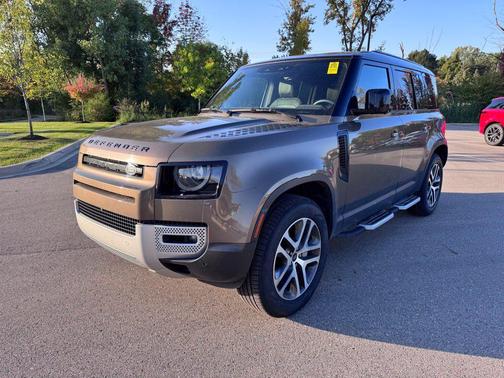 Stone 2023 Land Rover Defender 110 SE