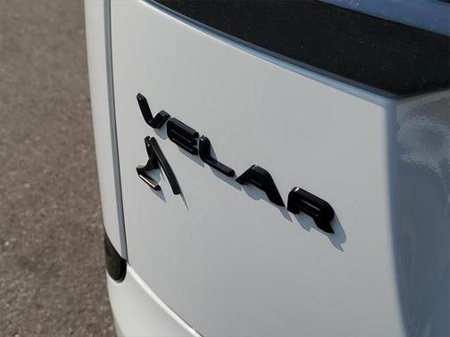 2026 Land Rover Range Rover Velar P250 SE R-Dynamic