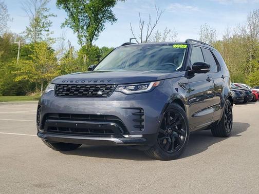 Varesine Blue Metallic 2025 Land Rover Discovery P300 Dynamic SE