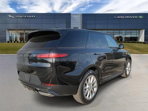 2025 Land Rover Range Rover Sport SE