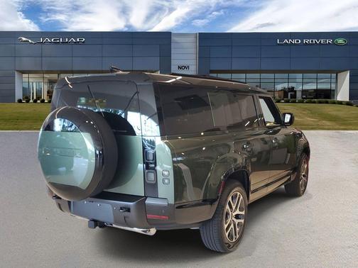 Woolstone Green Metallic 2026 Land Rover Defender P400 X-Dynamic SE