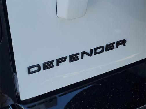 2026 Land Rover Defender P400 X-Dynamic SE