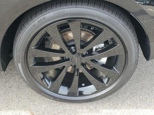 Santorini Black Metallic 2026 Land Rover Range Rover Sport P360 SE
