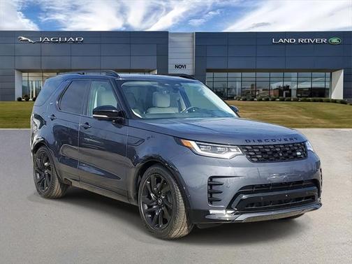2025 Land Rover Discovery P300 Dynamic SE
