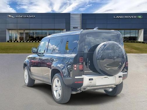 2025 Land Rover Defender 110 P300