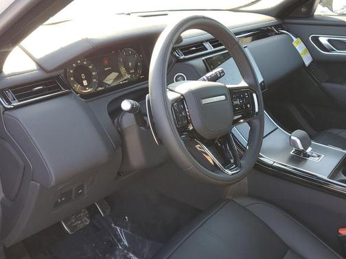 2026 Land Rover Range Rover Velar P400 Dynamic SE