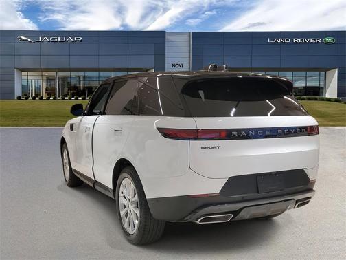 2025 Land Rover Range Rover Sport SE