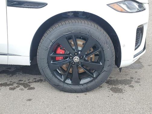 2026 Jaguar F-PACE R-Dynamic S P400 AWD Automatic