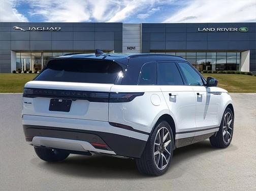 2026 Land Rover Range Rover Velar P250 SE R-Dynamic