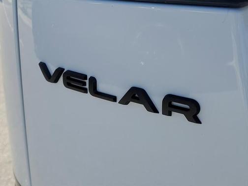 2026 Land Rover Range Rover Velar P250 SE R-Dynamic